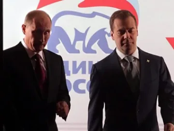 Путин слага Медведев начело на "Единна Русия"