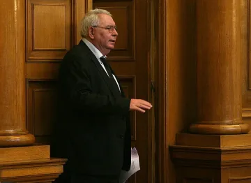 Корнезов: В правото няма "оттегляне на подпис"