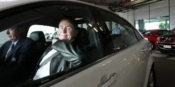 Шефът на австралийския парламент в сексскандал с гей