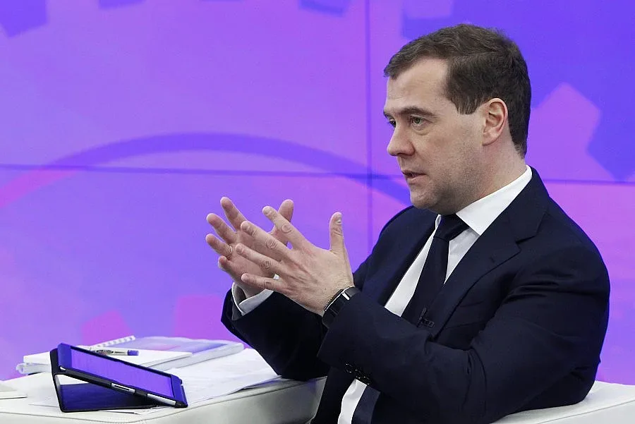 Медведев с часовник за $5000