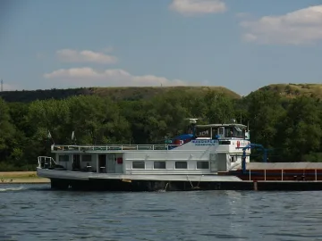 Корабен гигант купи русенско дружество