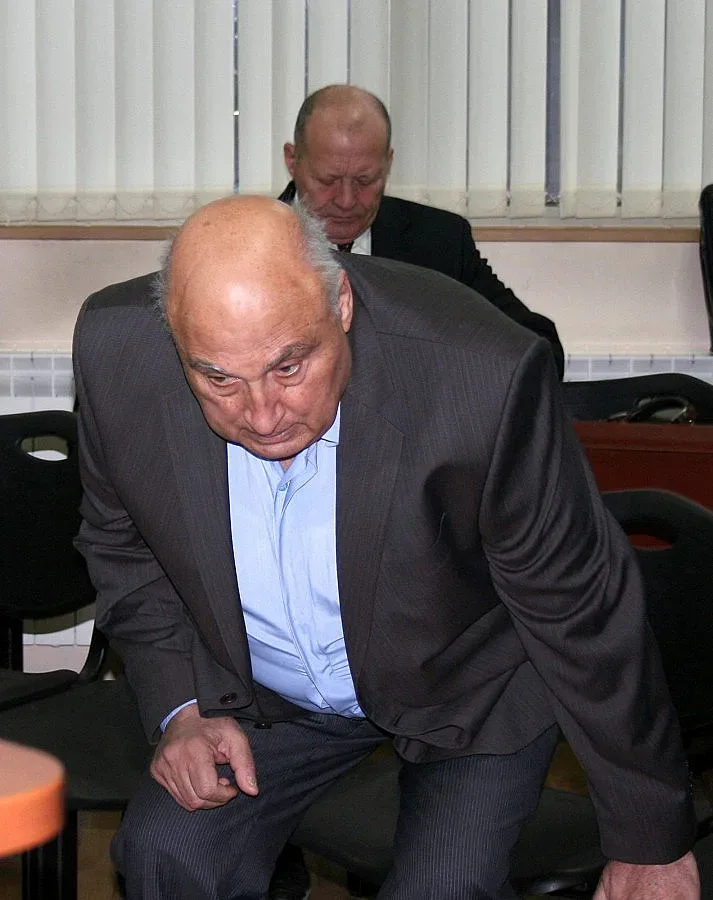 Потвърдиха: 3,5 г. решетки за Цар Киро