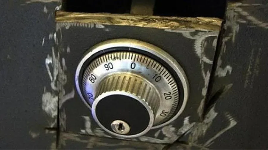 Апаши пробвали обир на празна каса