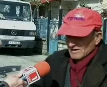 81-годишни се разведоха заради социални помощи