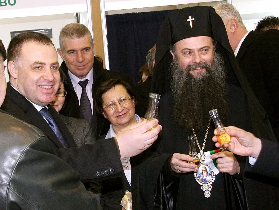 Митрополит Николай усмири Батак