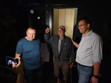 Голяма радост във Воден заради новите къщи от Делян Пеевски (СНИМКИ и ВИДЕО)