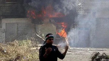 Хомс отново е бомбардиран от сирийските правителствени сили  