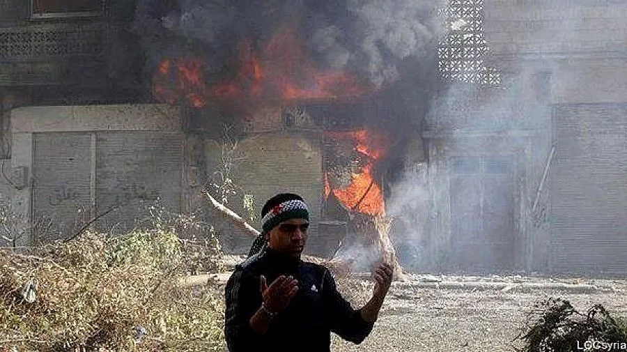 Хомс отново е бомбардиран от сирийските правителствени сили  