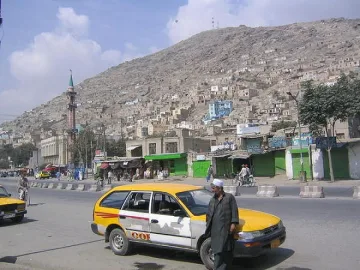 Експлозии и  стрелба се чуват около US посолството в Кабул