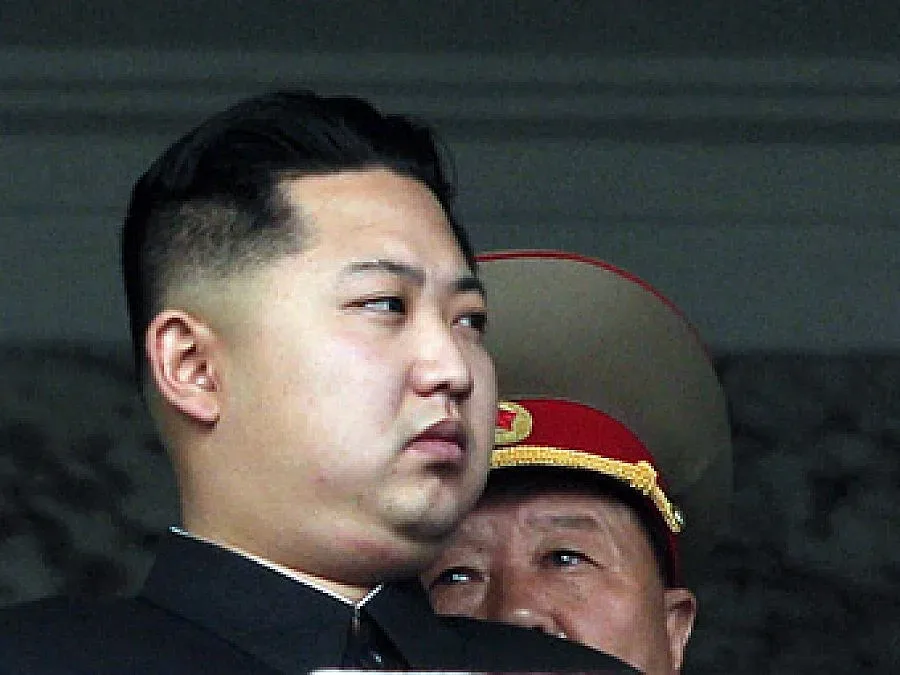 Ким Чен Ун повиши 70 офицери в генерали