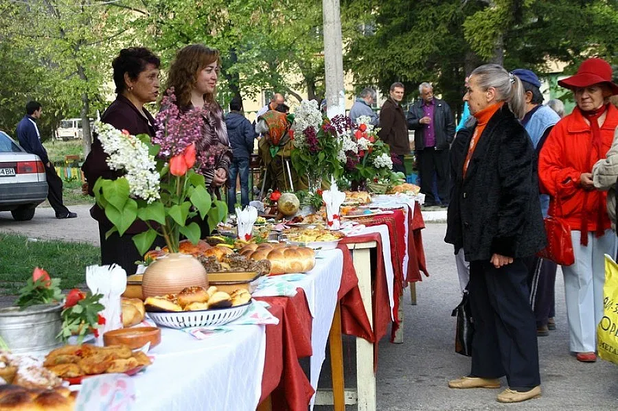 В Синаговци показаха манджите на великденските пости