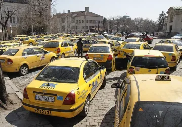 Одрусаха бакшиши с актове за 100 бона 