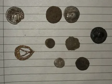 Конфискуваха от иманяр ценни бронзови статуетки 