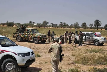 Либия врътна кранчето на бунтовниците