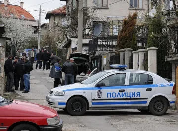 Длъжници на Железния плачат след убийството