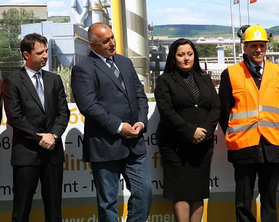 Акули наддават за газа ни в Черно море