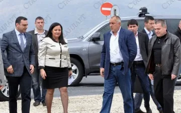 Бойко: Правим по три първи копки след Тройната коалиция