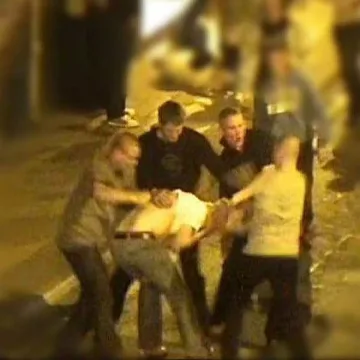 Банда пребива безпричинно в София