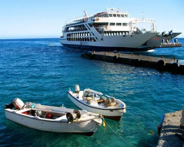 Стачка на фериботите заплашва гръцкия Великден