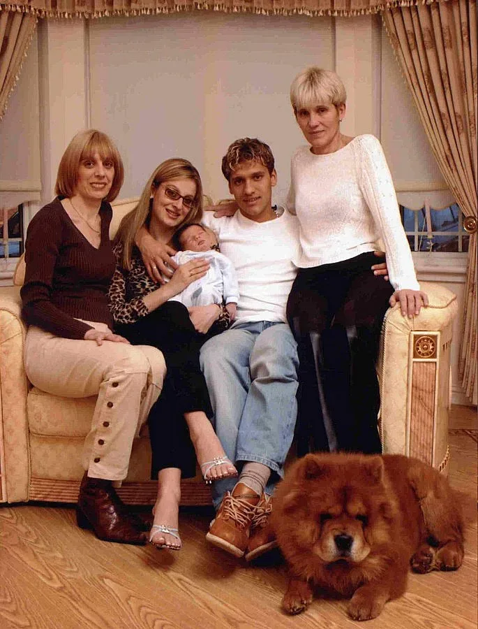 Стилиян Петров - от панелката до отбора на принца