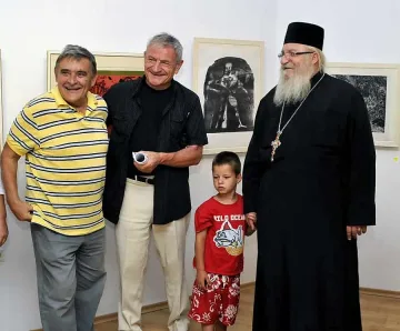 Джеки Стоев: Отец Иван ми промени мнението за българите