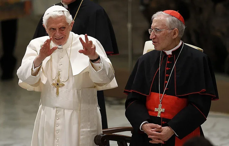 Папата дарява $100 000 за мир в Сирия