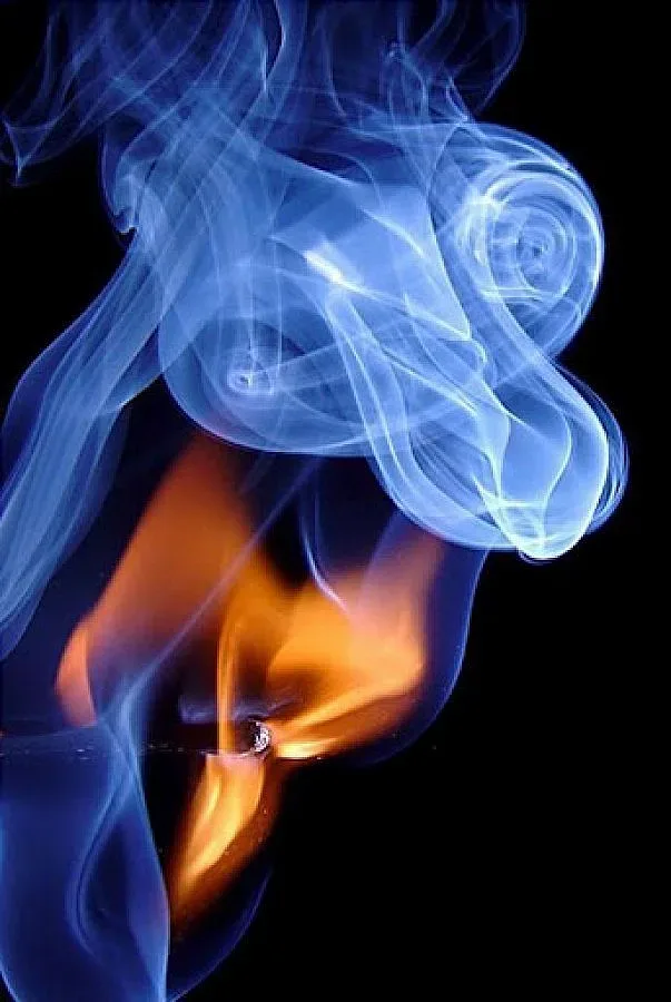 Пияни опитаха да подпалят бургаски бар