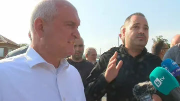 Пожар на всеки 20 минути. И Франция ни помага