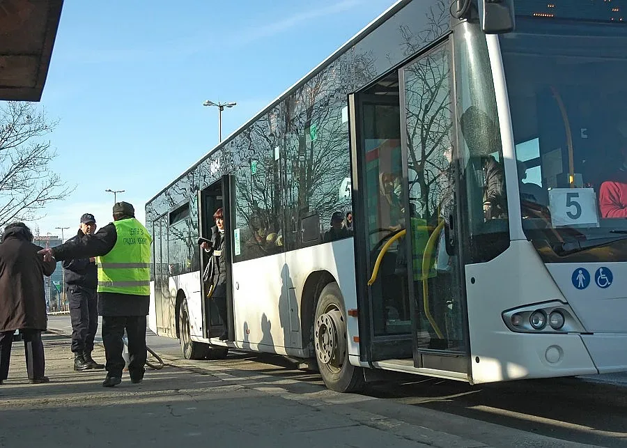 20 лева глоба за нередовен пътник в София