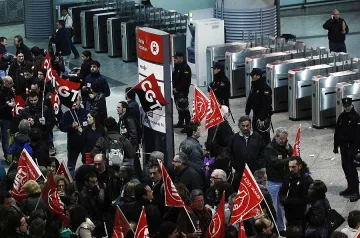 Испания в плен на 24-часова стачка