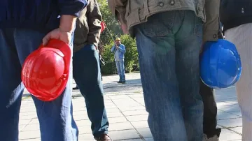Металурзите местят протеста в София