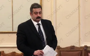 Гледат делото срещу Божидар Нанев