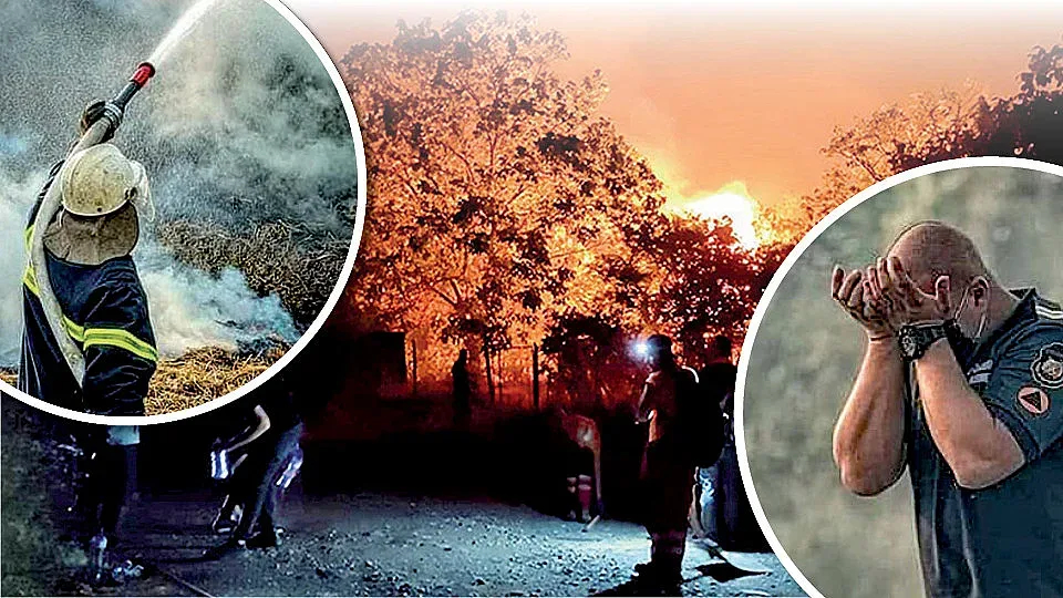 Пожарът изгори партийните маски