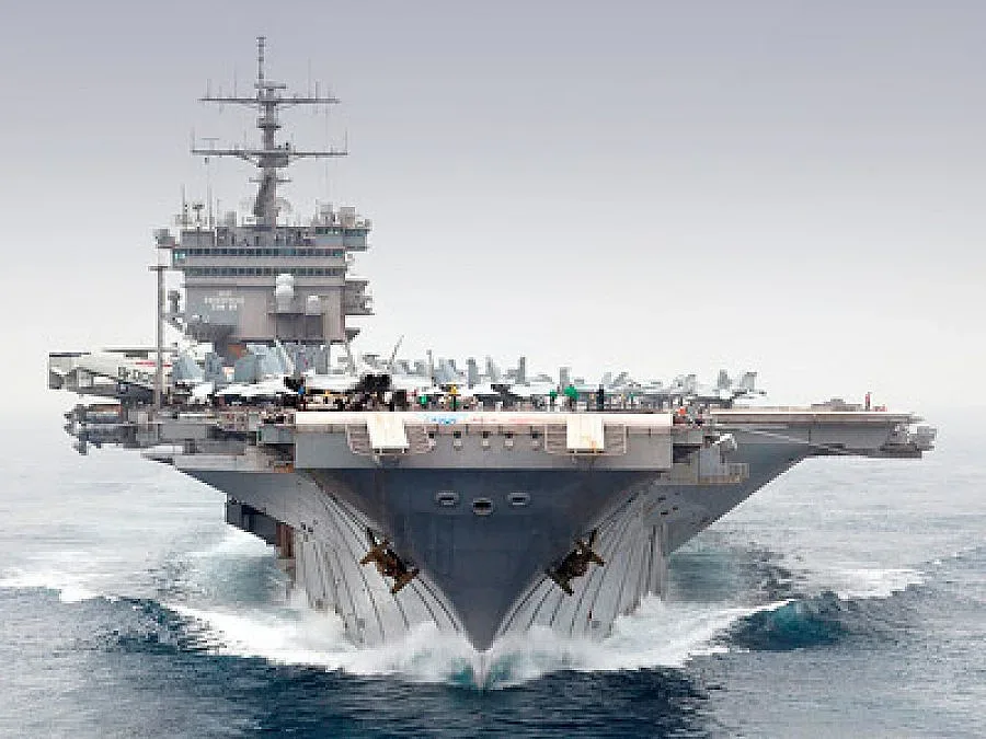 Атомен самолетоносач се насочи към Иран