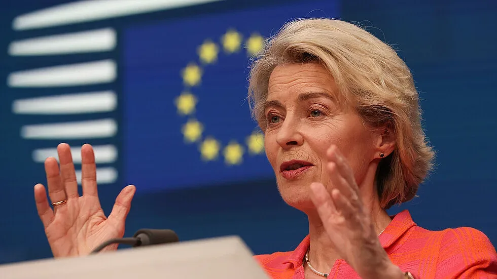 ЕП реши! Урсула фон дер Лайен остава начело на ЕК