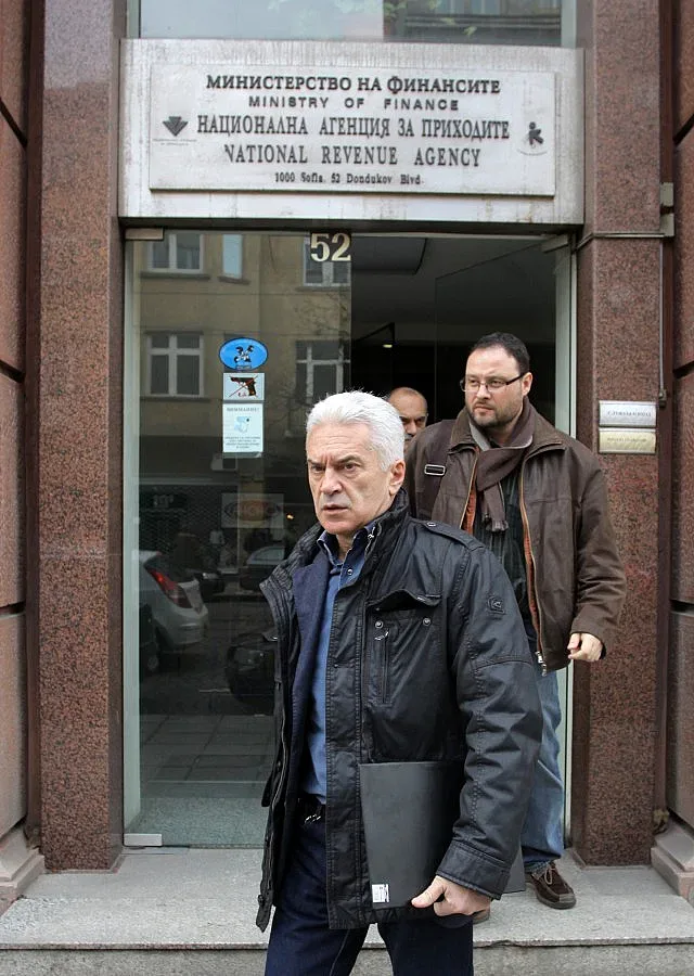 Волен: Няма общински структури напуснали „Атака”