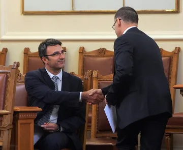 Връщат Трайков да работи за кабинета