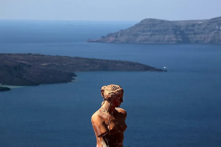 Гърция разпродава 30% от земята си