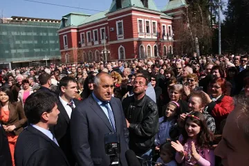 Премиерът недоволен от дереджето на градовете