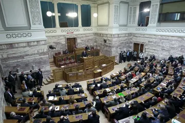 Гърция одобри кредитното споразумение