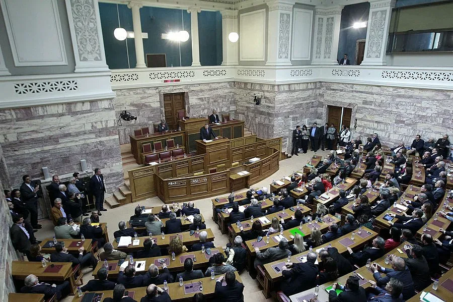 Гърция одобри кредитното споразумение