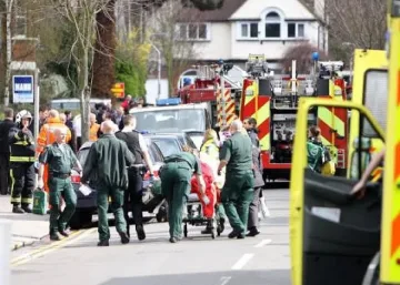 Седем ранени при взрив в Лондон