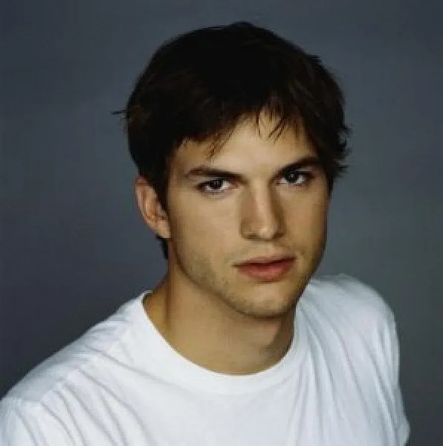 Аштън Кътчър излита в Космоса