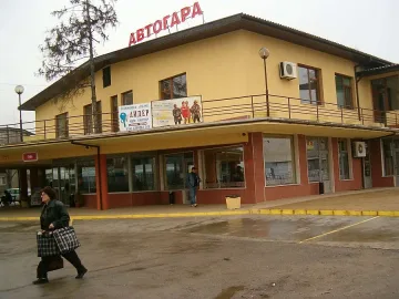 Пиян подкара автобус, пълен с пътници