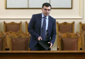 Дянков даде ултиматум на Захариев