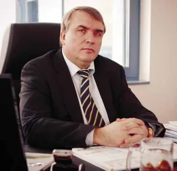 Разпитаха Богомил Манчев само за 5 минути по „Килърите”