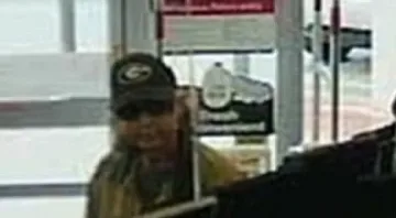 Спипаха в крачка бабка с крадени вафли