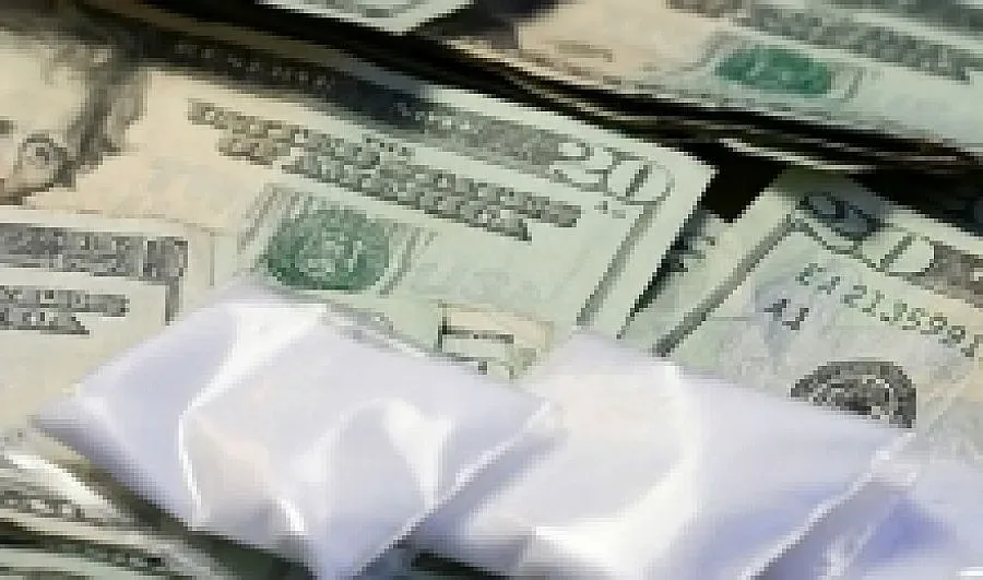 Закопчаха шестима българи с наркотици в Малта