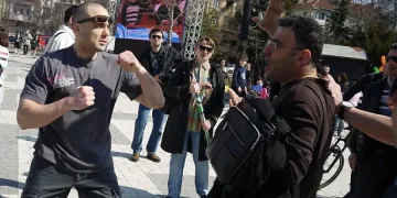 Мъж нападна сирийския протест в София  