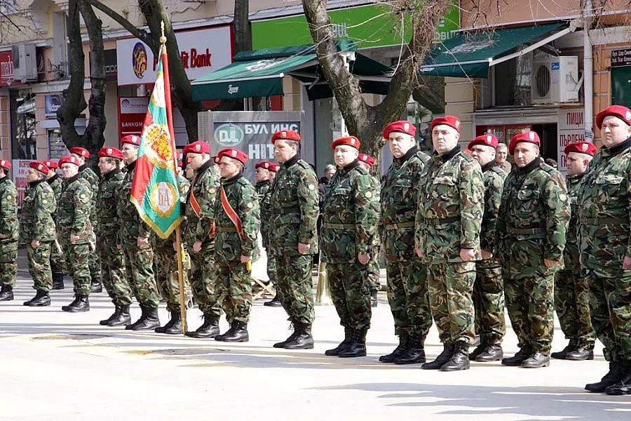 Военните възстановят аварийните мобилни групи
